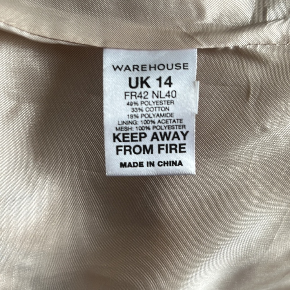 Spotlight by Warehouse, UK Size 14 (US Size 10), blush/black. - Picture 9 of 9